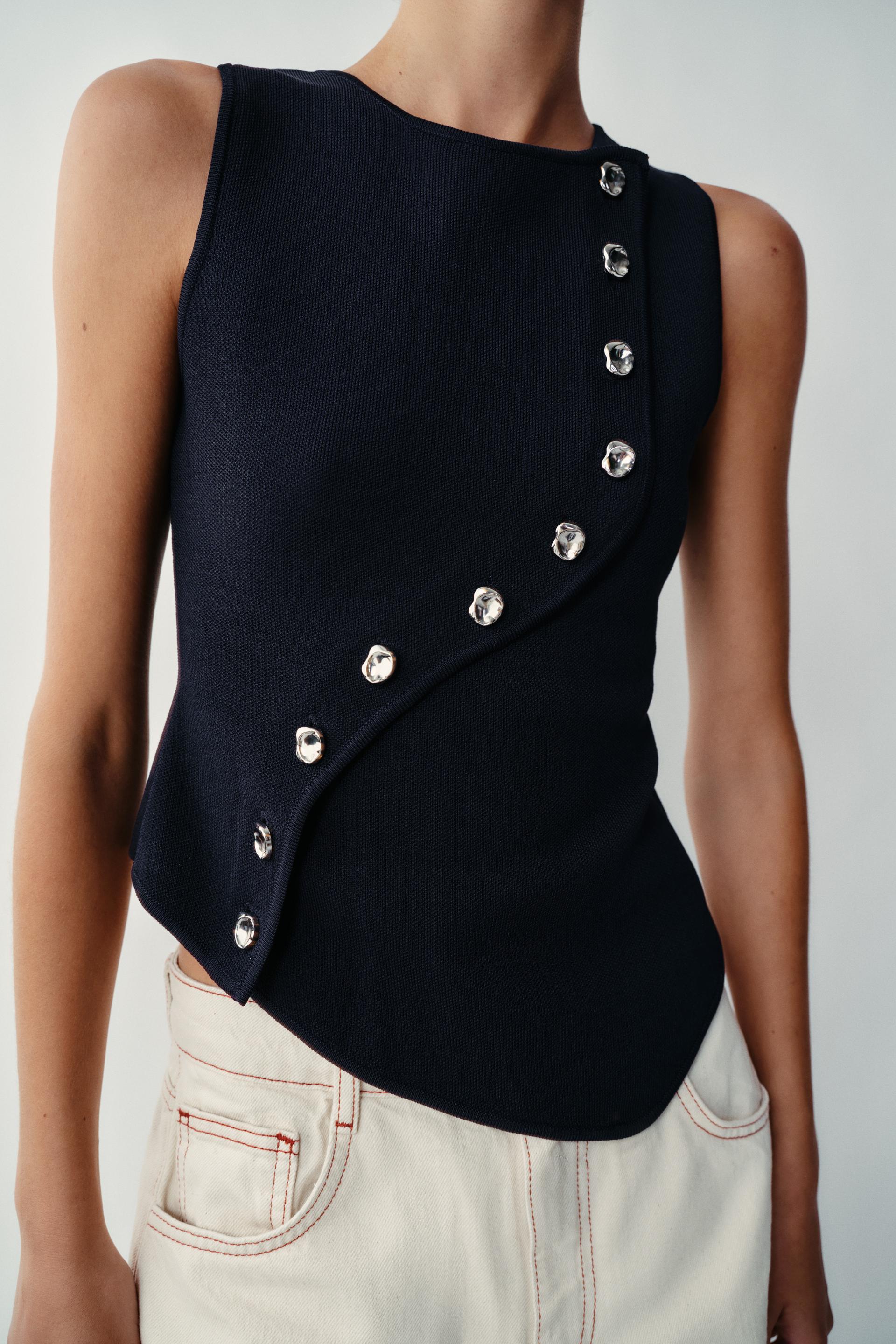 ASYMMETRIC CLOSURE KNIT TOP