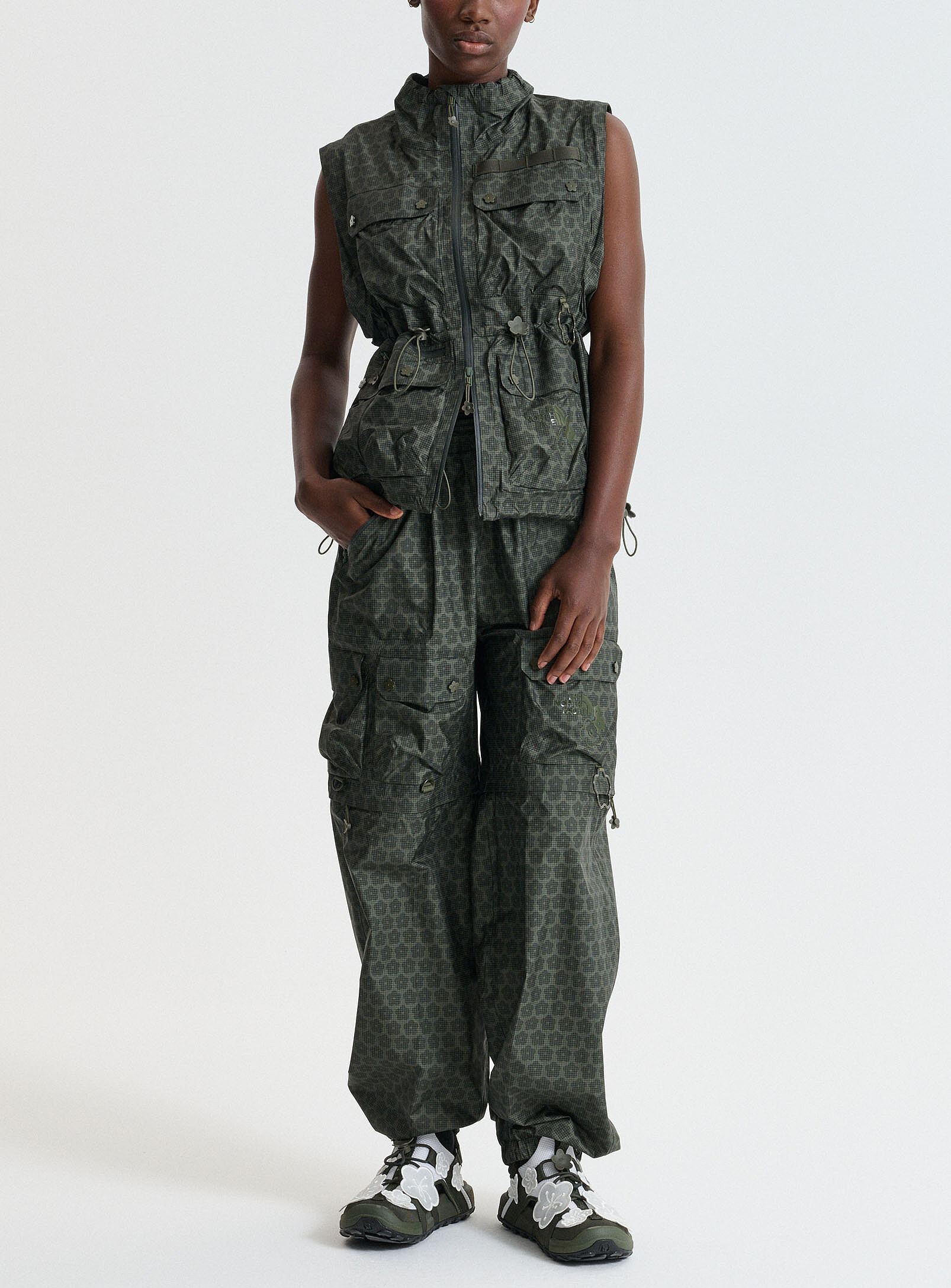 Carla Spectra hybrid legs floral pant