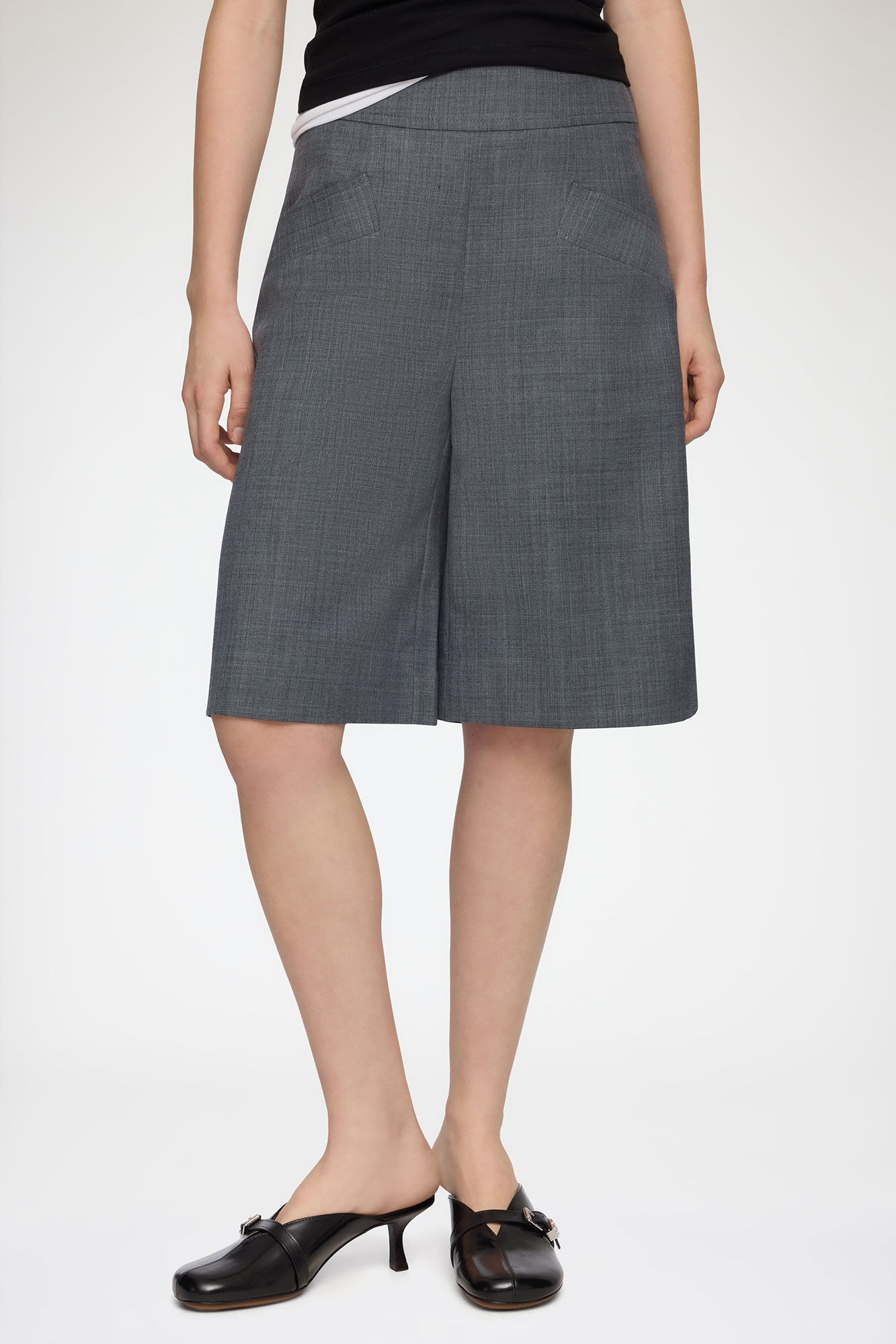 Shorts in Grey Wool Melange