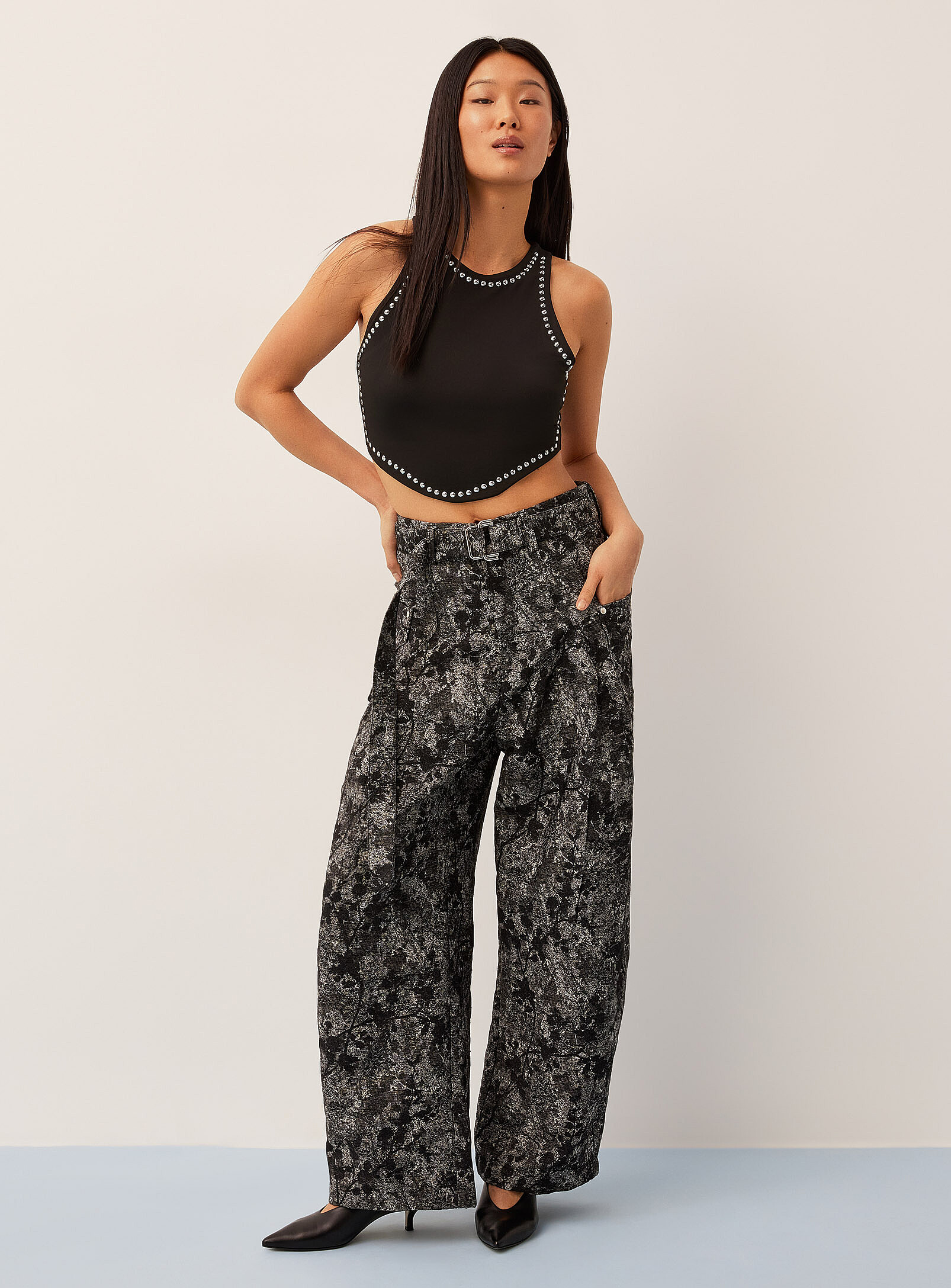 Floral jacquard belted barrel-leg pant