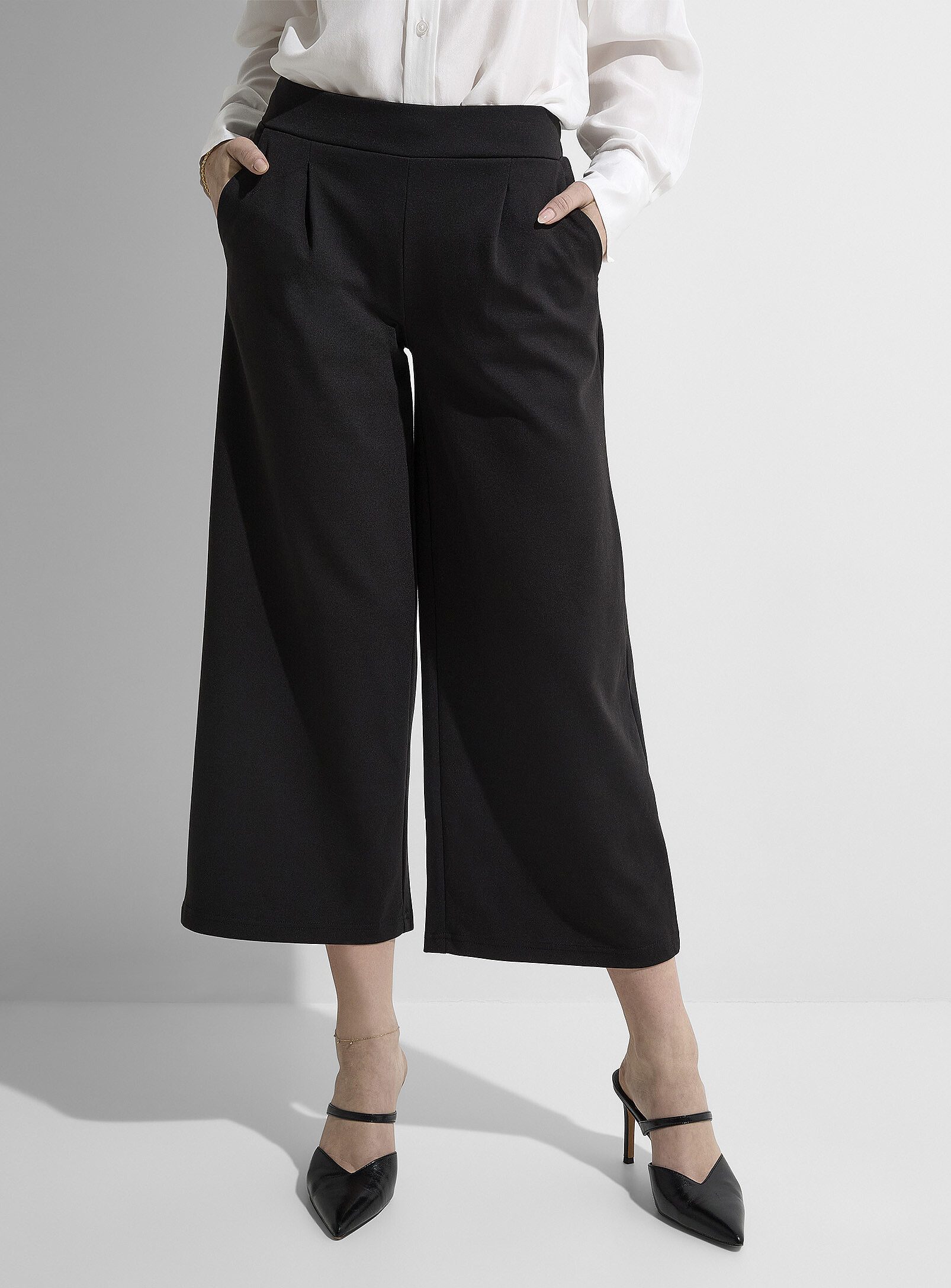 Structured jersey pleated cropped pant