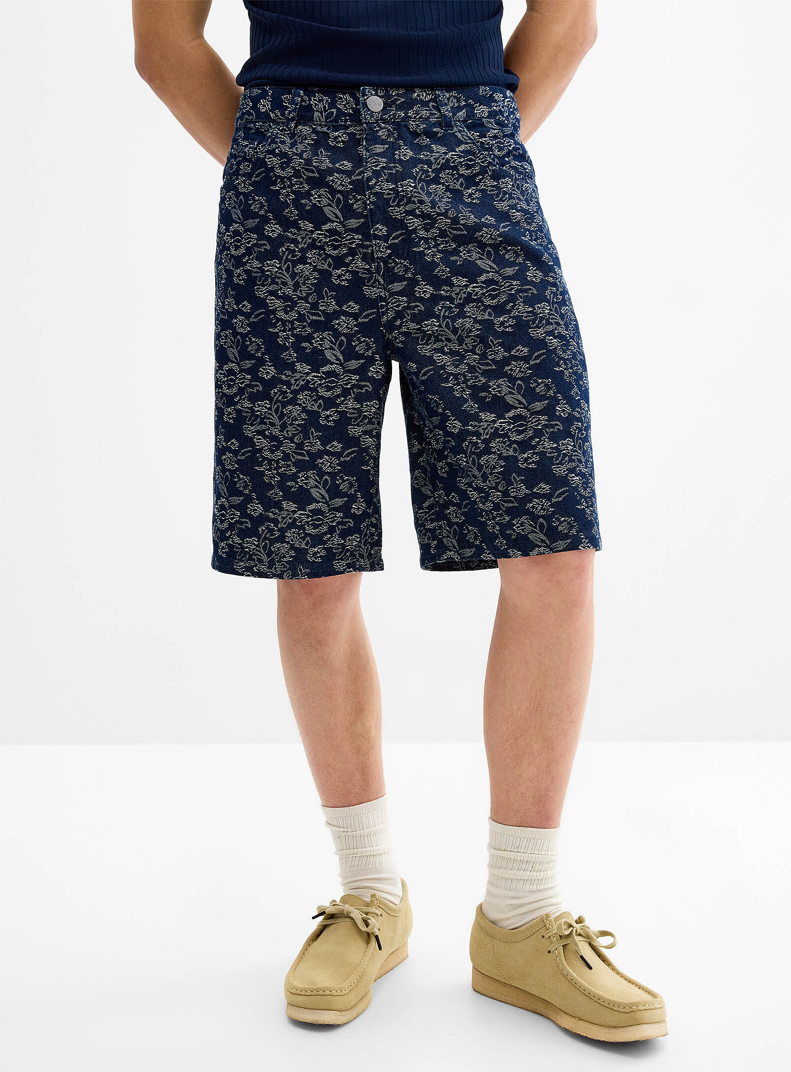 Floral jacquard 11" jort